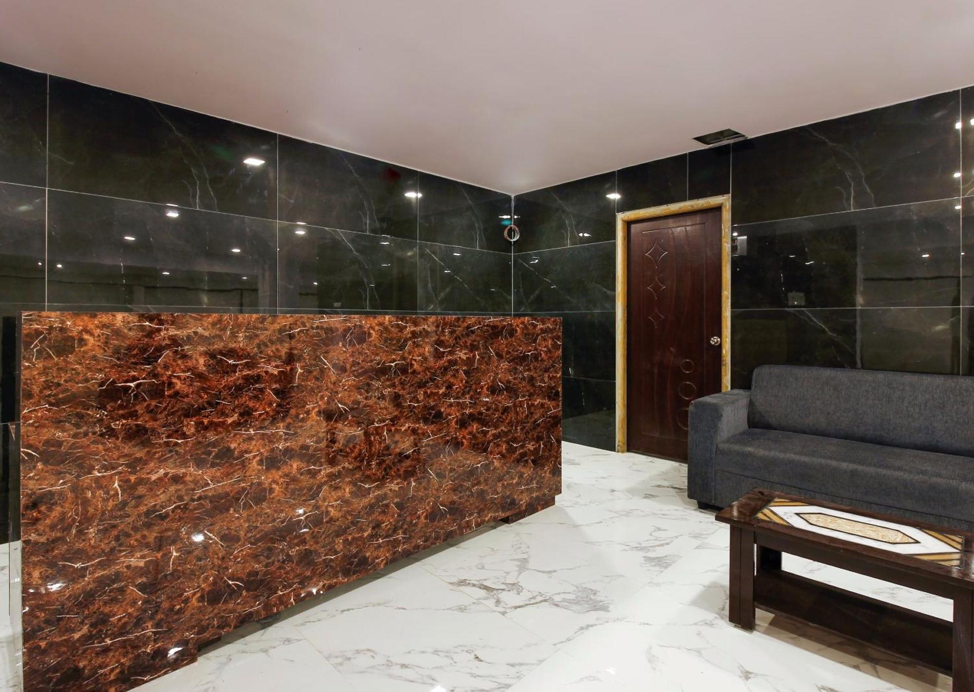 Capital O Che Sigma Hotel Sururnagar Exterior photo